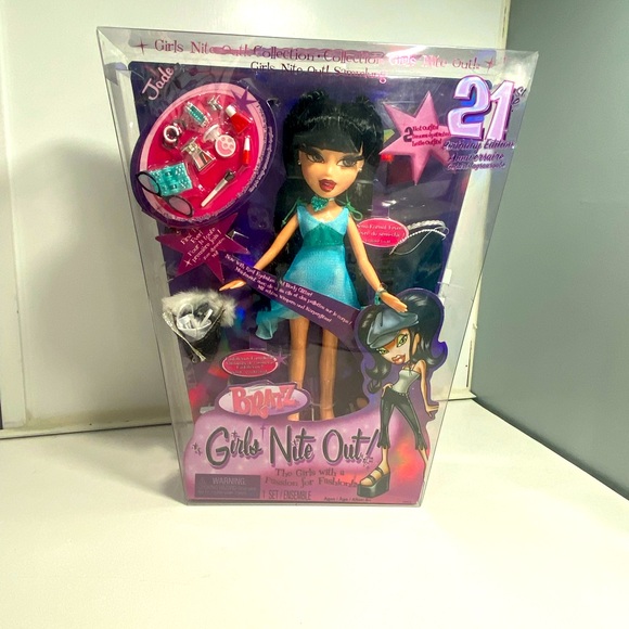 Bratz Girls Nite Out JADE - Picture 2 of 3